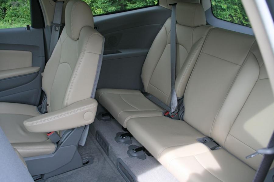  Chevrolet Traverse 2009 года  (фото 29 из 88)